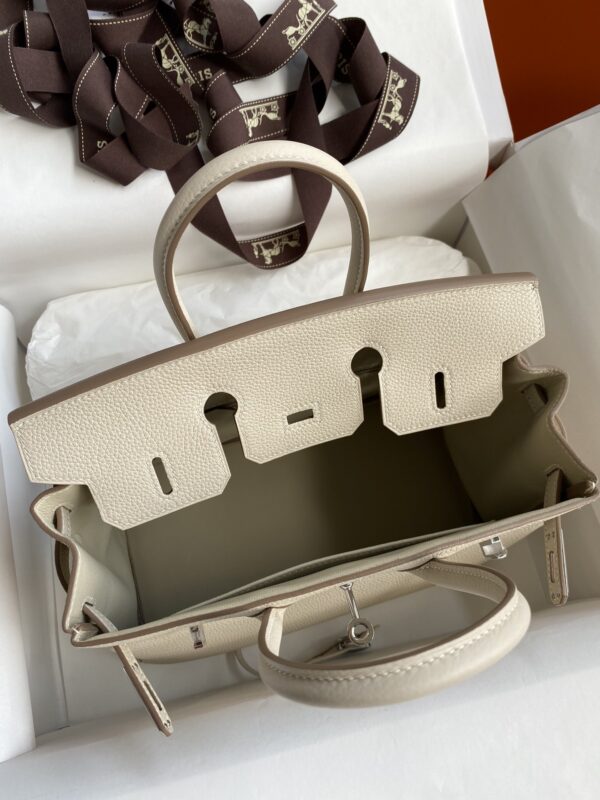 25 30 35 Fashion Classic Handmade Cowhide Bag