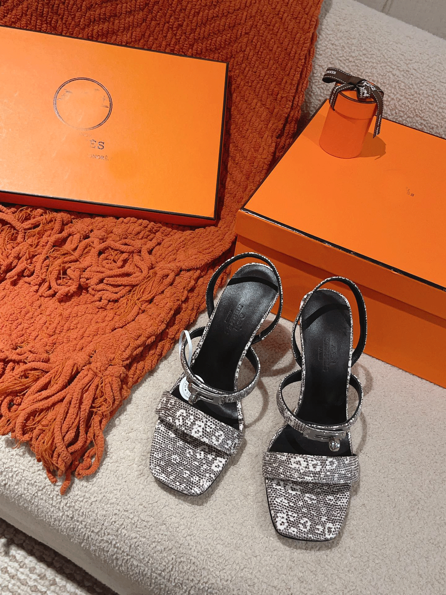 Lizard texture sandals high heels