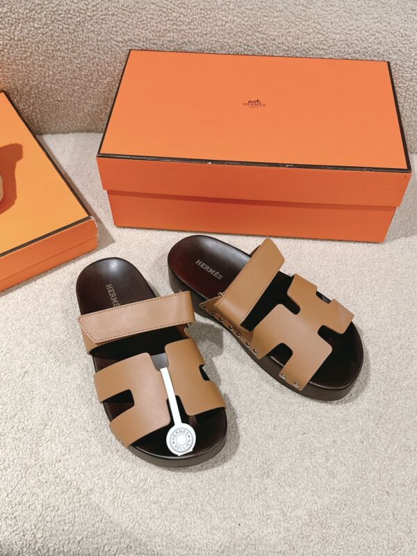 Classic Clogs Leather Sandals