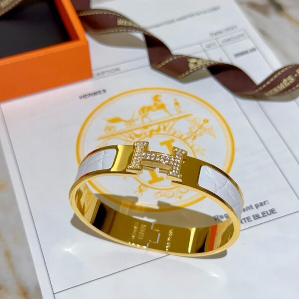 Genuine Crocodile Leather Fashion Bracelet