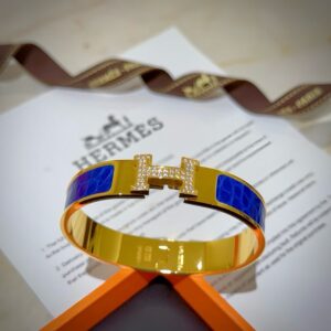 Genuine Crocodile Leather Fashion Bracelet