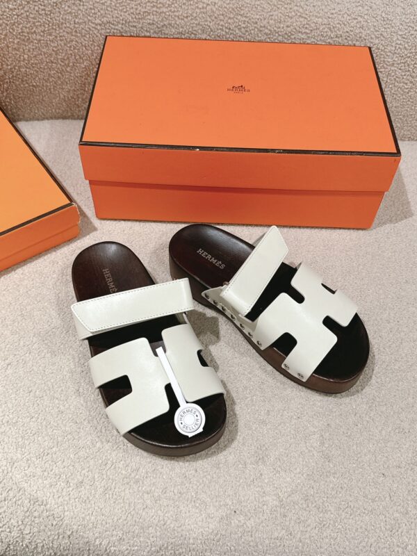 Classic Clogs Leather Sandals