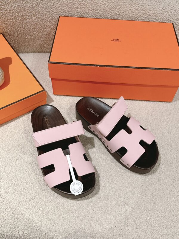 Classic Clogs Leather Sandals