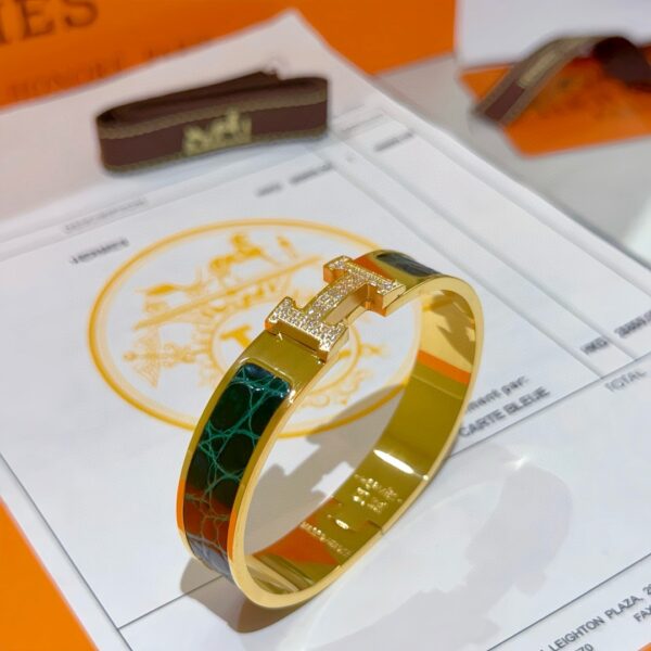 Genuine Crocodile Leather Fashion Bracelet