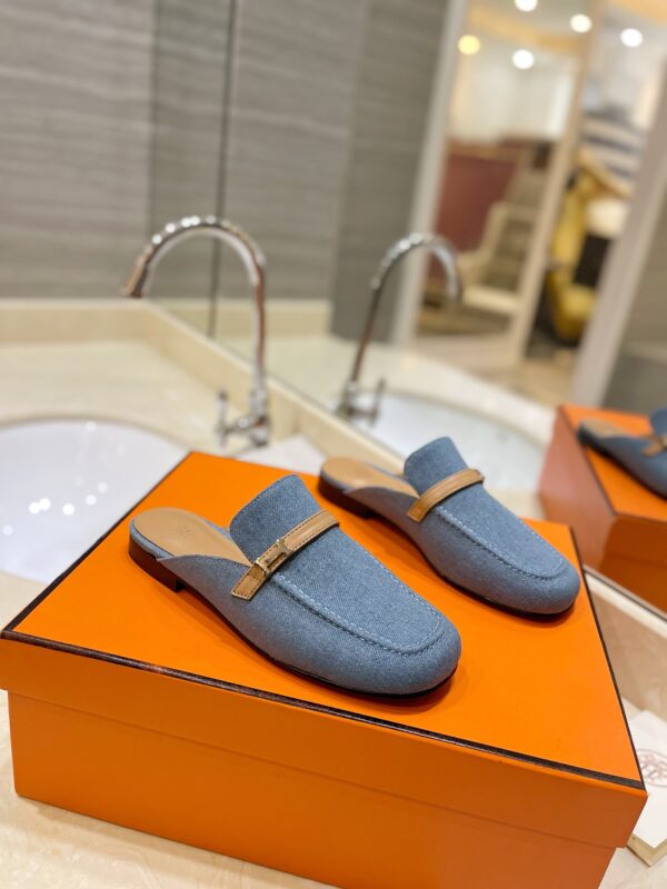 Sandals Classic Slippers
