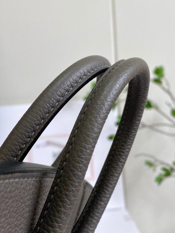 25 30 35 Fashion Classic Handmade Cowhide Bag