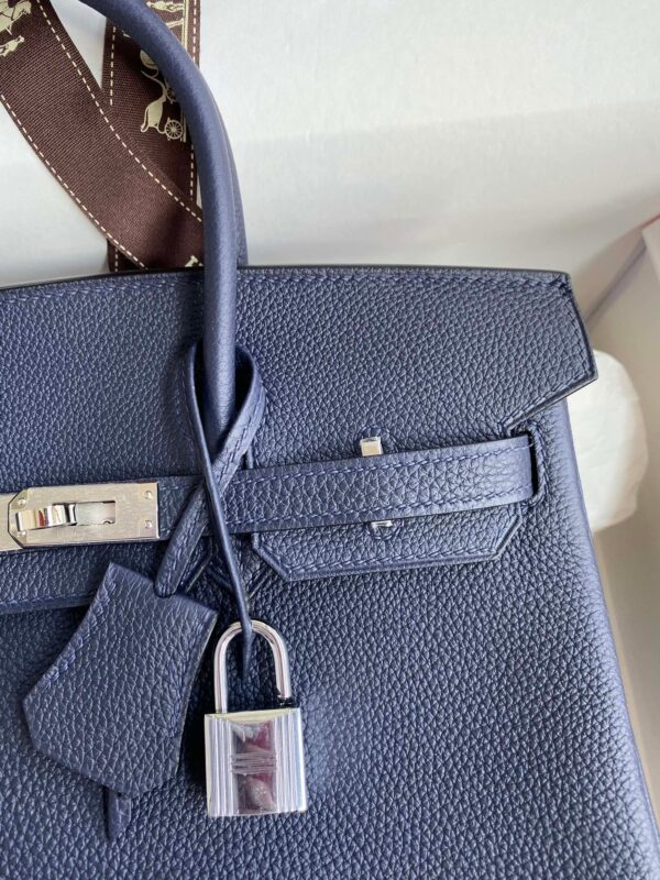 25 30 35 Fashion Classic Handmade Cowhide Bag