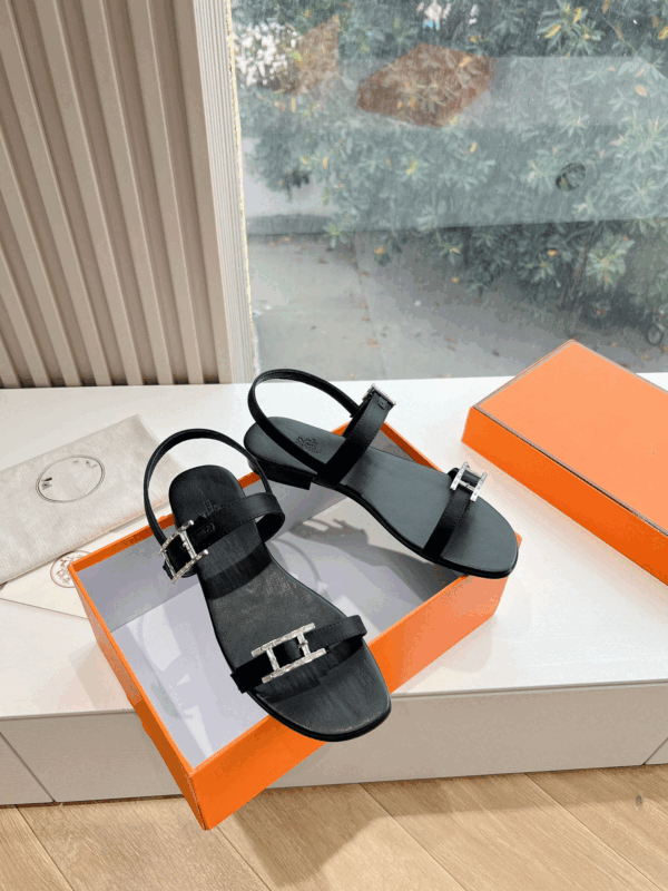 Spring and Summer Sandals Slippers