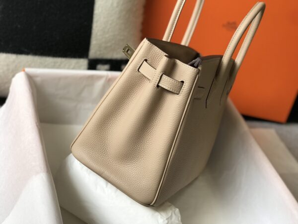 25 30 35 Fashion Classic Handmade Cowhide Bag