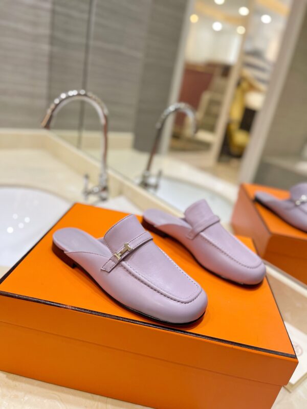 Sandals Classic Slippers