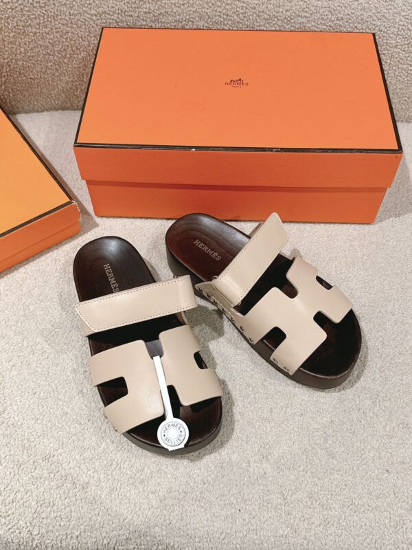 Classic Clogs Leather Sandals