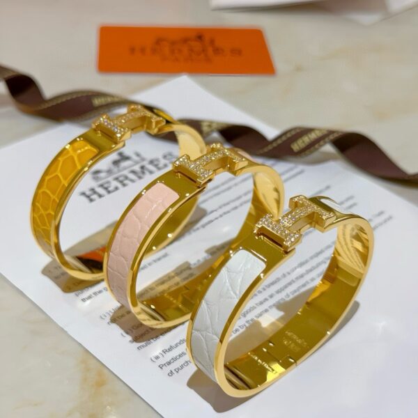 Genuine Crocodile Leather Fashion Bracelet
