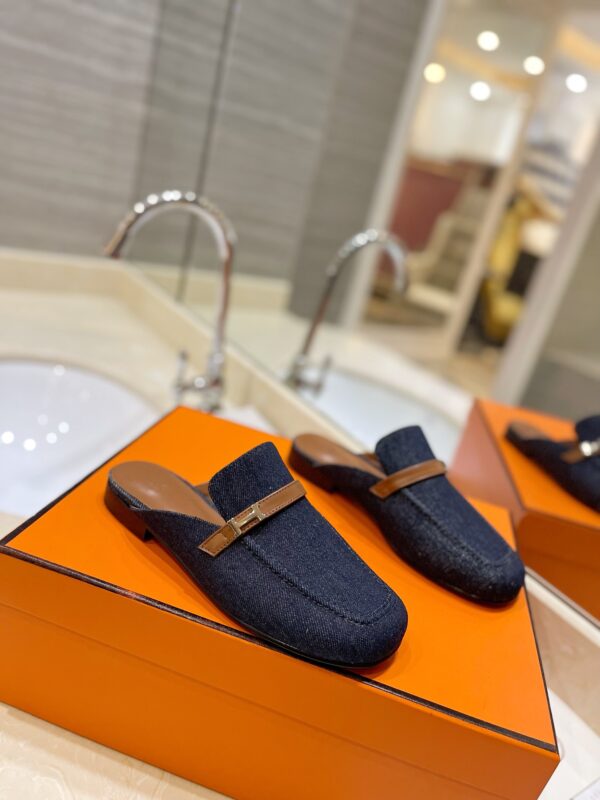 Sandals Classic Slippers
