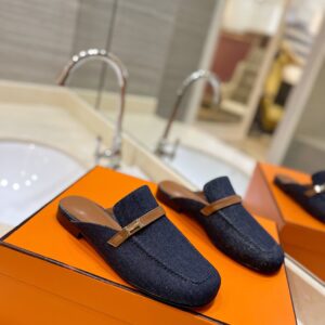 Sandals Classic Slippers