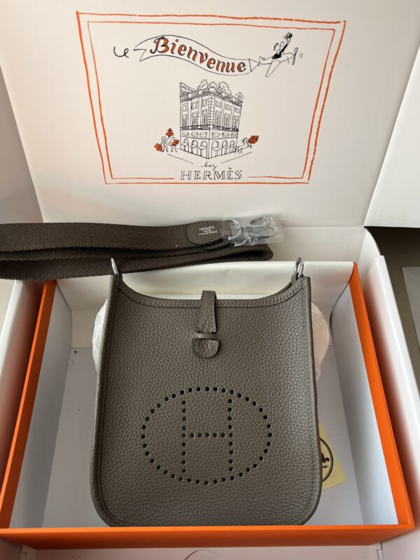 17cm 29cm Classic Bag