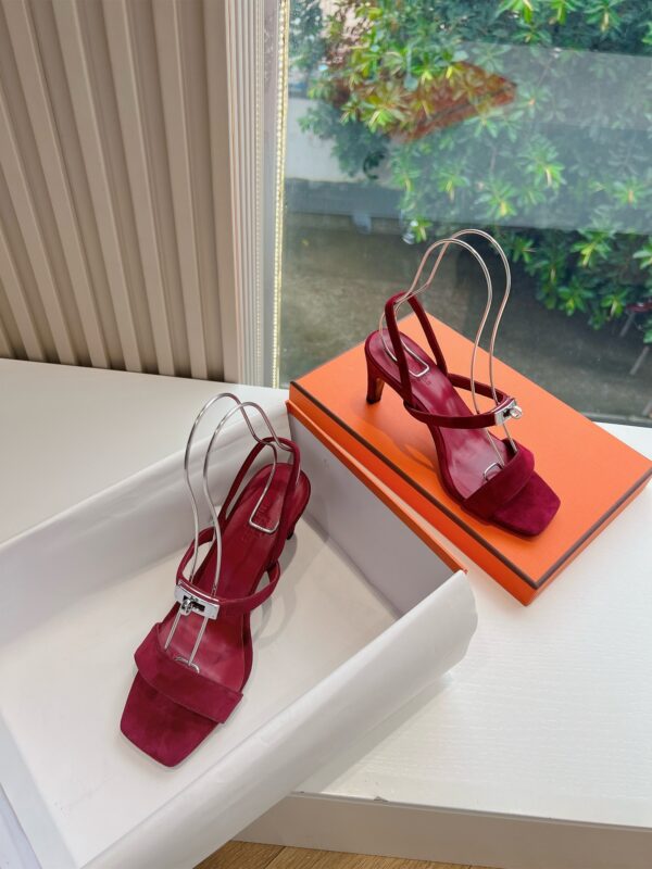 7.5cm Classic high heels