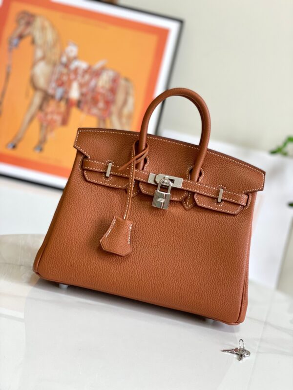 25 30 35 Fashion Classic Handmade Cowhide Bag