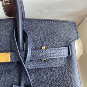 25 30 35 Fashion Classic Handmade Cowhide Bag