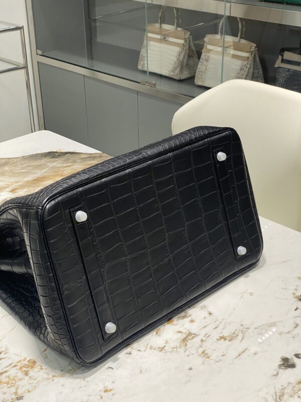 Fashion Classic Cowhide Pressed Matte Crocodile Bag