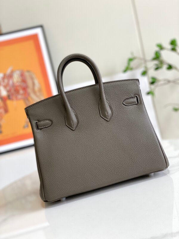 25 30 35 Fashion Classic Handmade Cowhide Bag