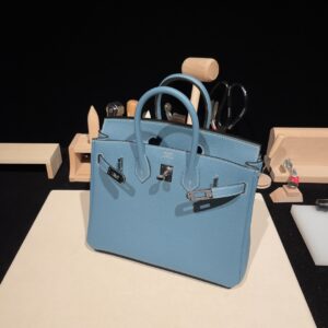 25 30 35 Fashion Classic Handmade Cowhide Bag