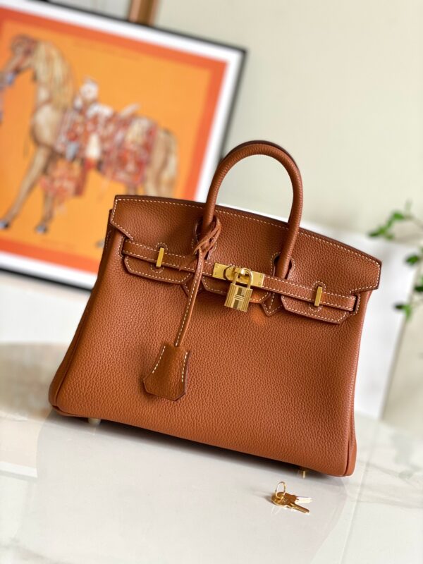 25 30 35 Fashion Classic Handmade Cowhide Bag