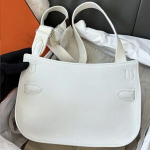 Classic Leather Shoulder Bag