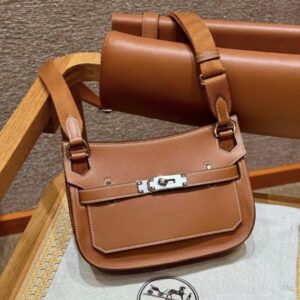 Classic Leather Shoulder Bag