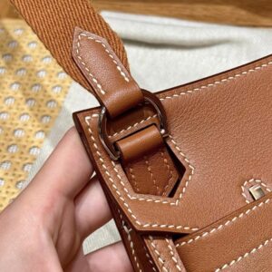 Classic Leather Shoulder Bag