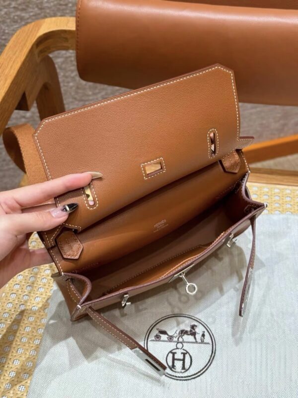 Classic Leather Shoulder Bag