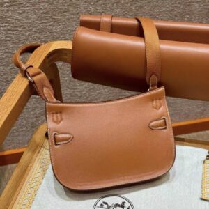 Classic Leather Shoulder Bag