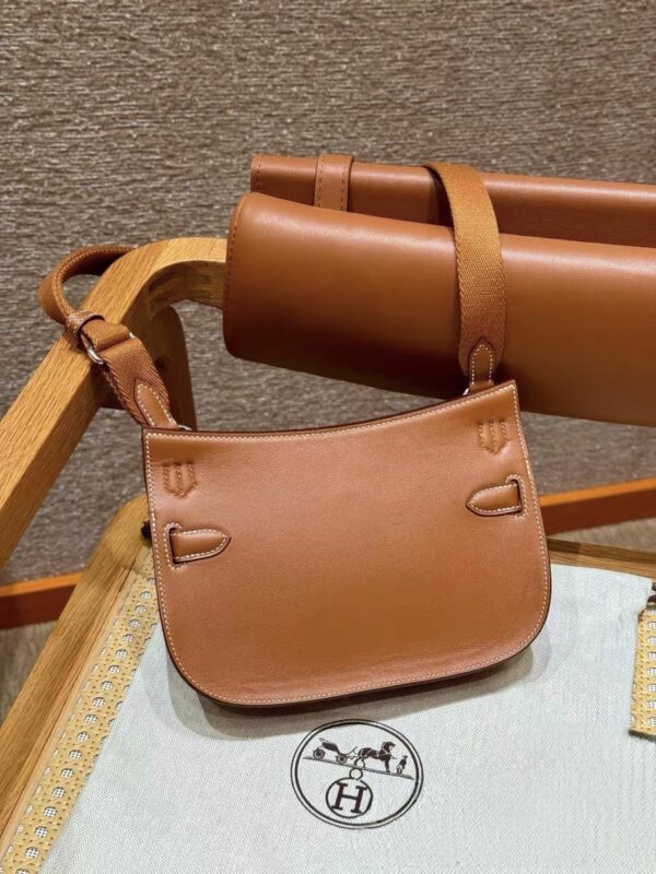 Classic Leather Shoulder Bag