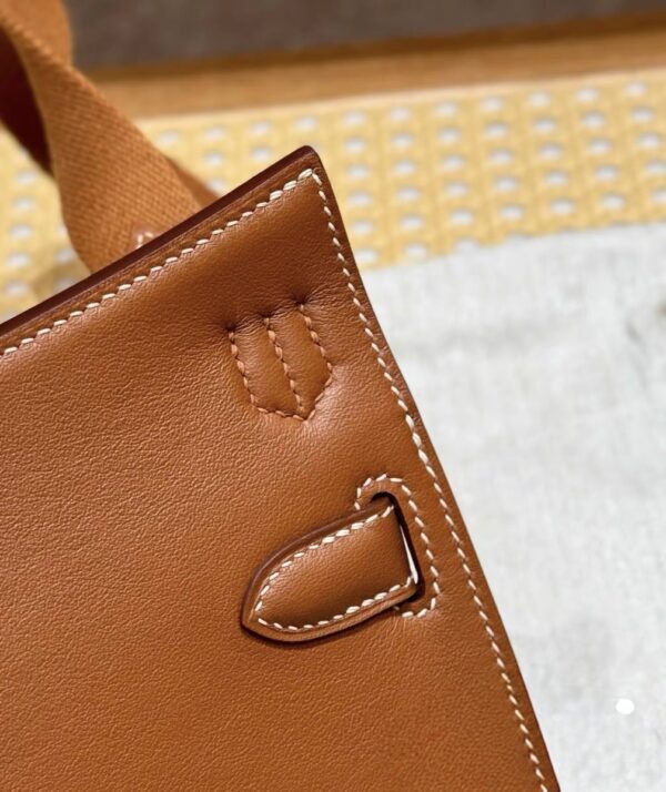 Classic Leather Shoulder Bag
