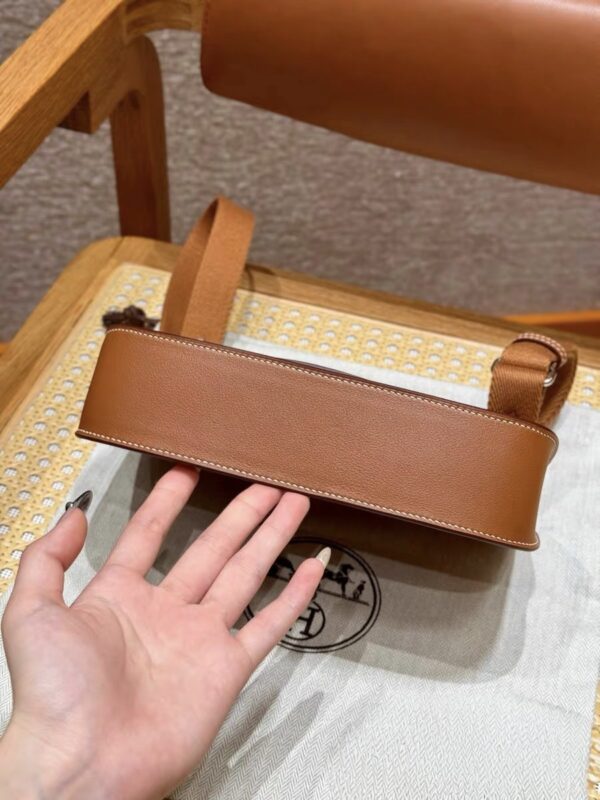 Classic Leather Shoulder Bag