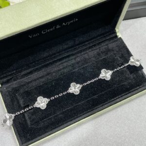 Four-Leaf Clover Necklace