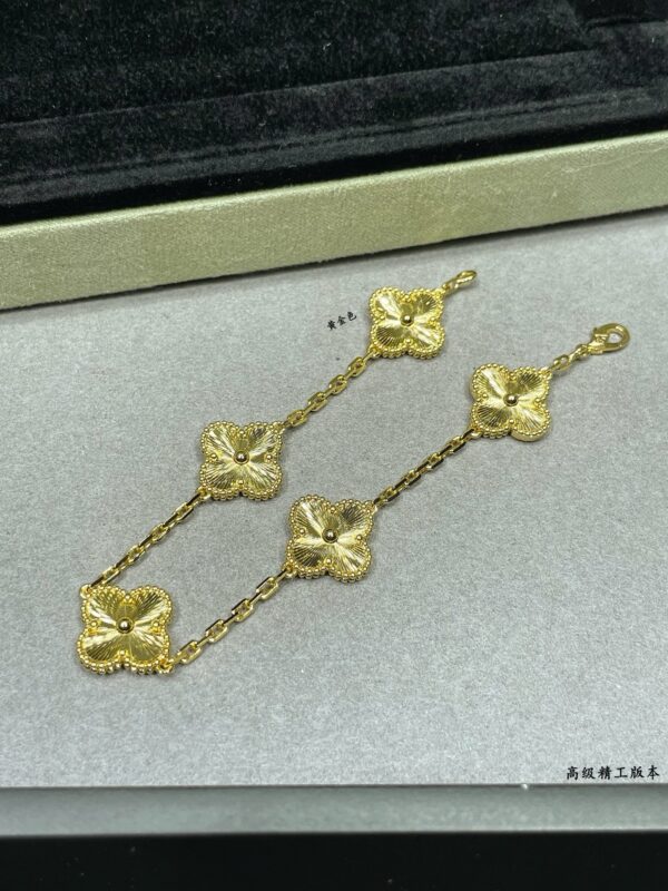 Four-Leaf Clover Necklace