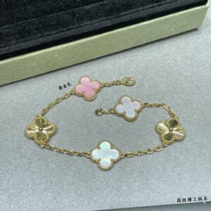 Four-Leaf Clover Necklace