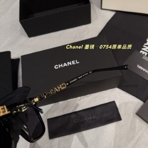0754 Chain Temple Sunglasses