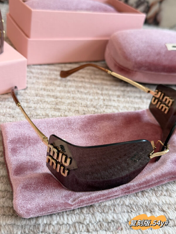54YS Slim Sunglasses
