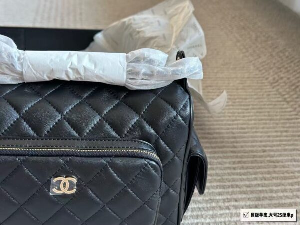 Black Quilted Vanity Shoulder Bag - image 2