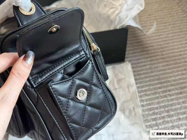 Black Quilted Vanity Shoulder Bag - image 4