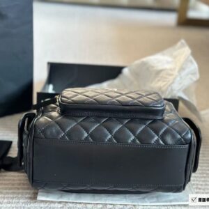 Black Quilted Vanity Shoulder Bag - image 5