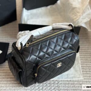Black Quilted Vanity Shoulder Bag - image 6