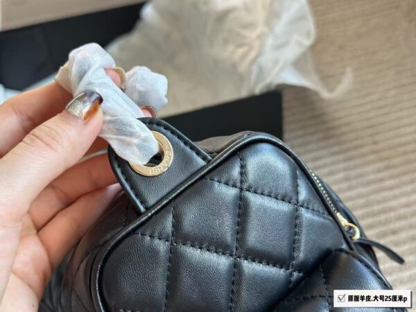 Black Quilted Vanity Shoulder Bag - image 8