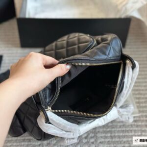 Black Quilted Vanity Shoulder Bag - image 9