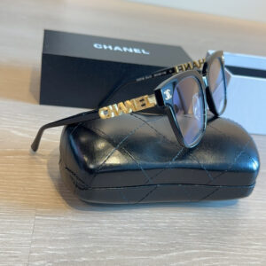 Elegant Chain Temple Sunglasses