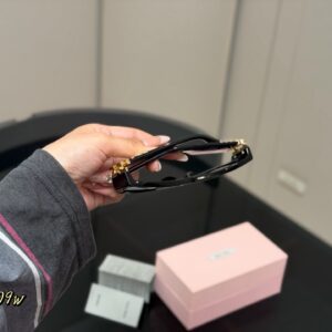 Glossy Oval Sunglasses