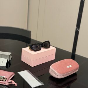 Glossy Oval Sunglasses