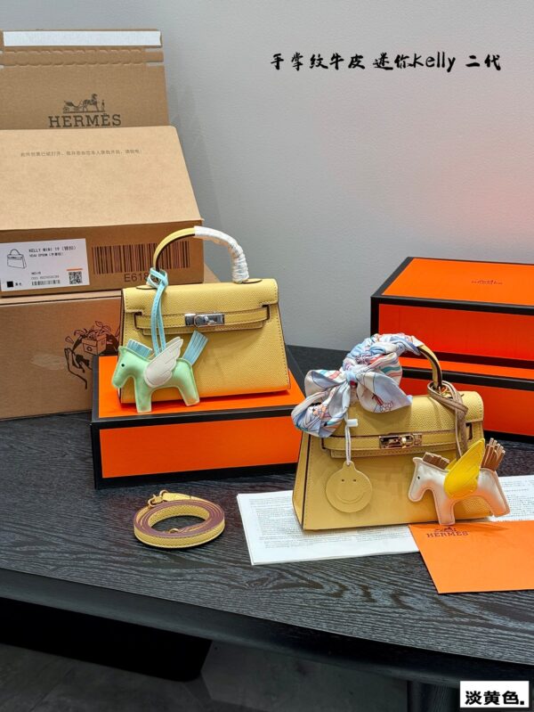 Mini Kelly II Leather Bag - Light Yellow