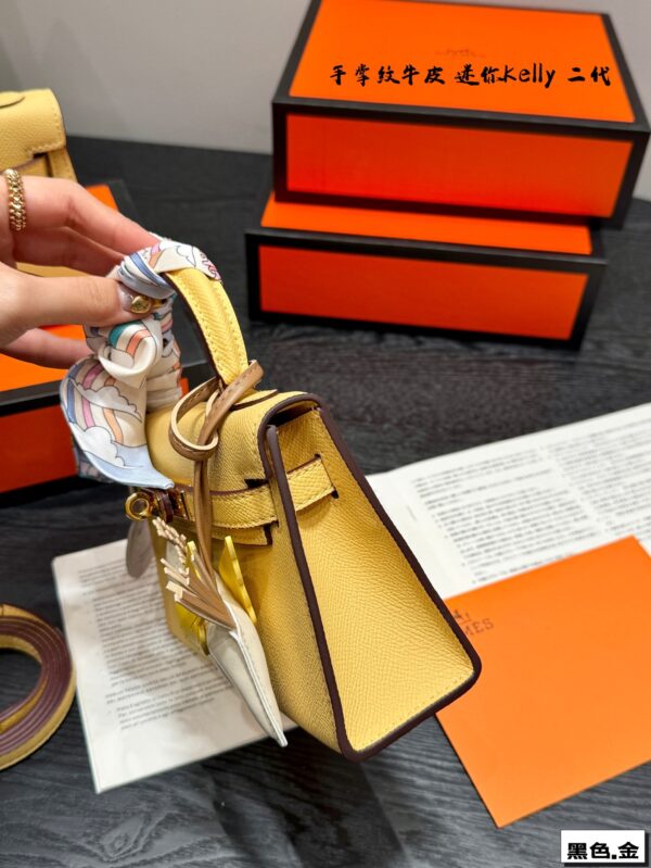Mini Kelly II Leather Bag - Light Yellow